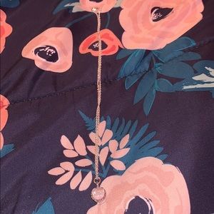 White pendant necklace